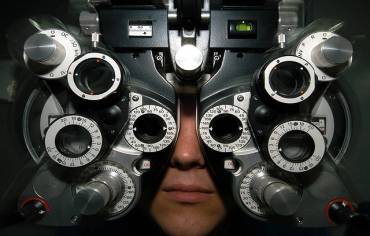 Optometría, disciplina encargada del cuidado primario de la salud visual.